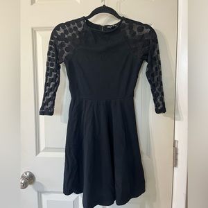Black express dress size x-small mesh polka dot sleeves